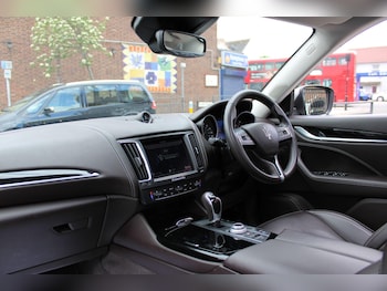 Used Maserati Levante 2018 for sale - 78516274: Photo