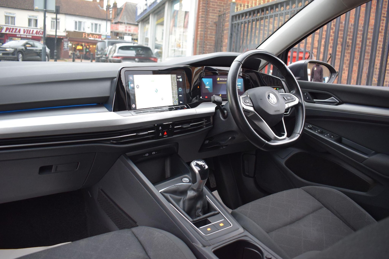 Used Volkswagen Golf 2021 for sale - 76270444: Photo 2