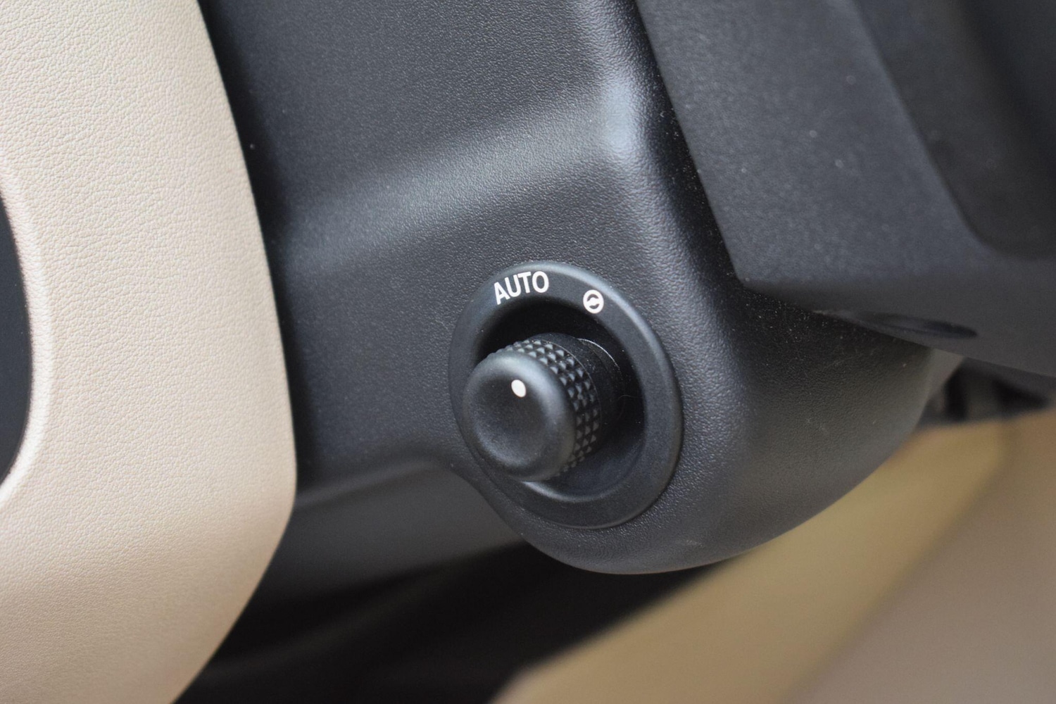 Used Land Rover Discovery 4 2015 for sale - 77067006: Photo 30