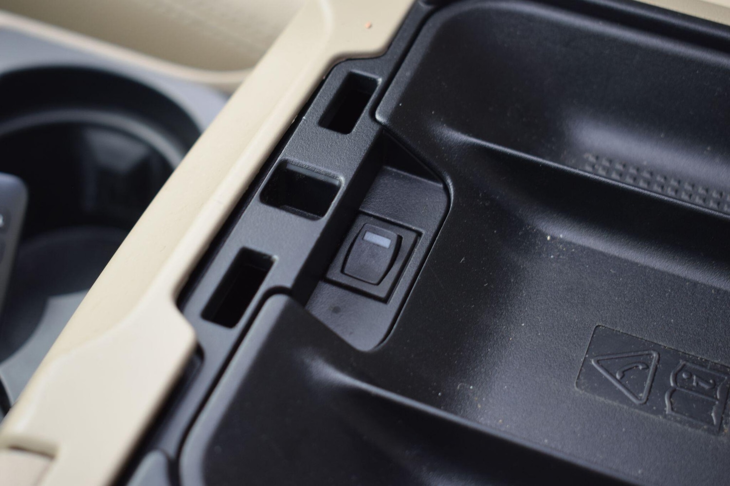 Used Land Rover Discovery 4 2015 for sale - 77067006: Photo 34