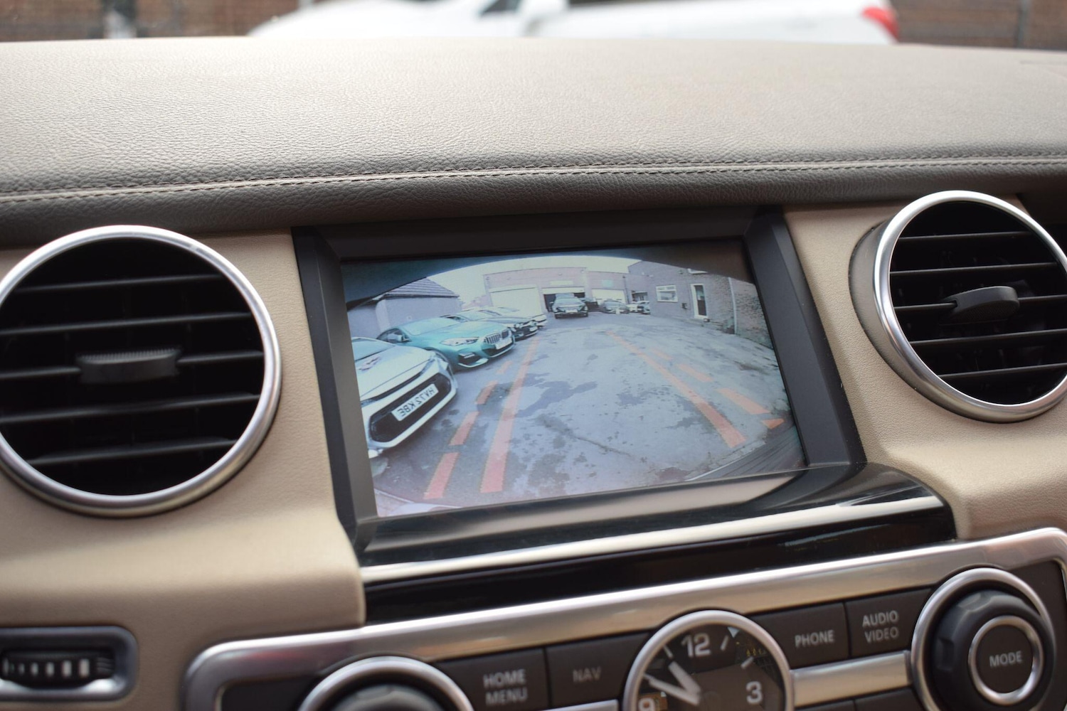 Used Land Rover Discovery 4 2015 for sale - 77067006: Photo 39