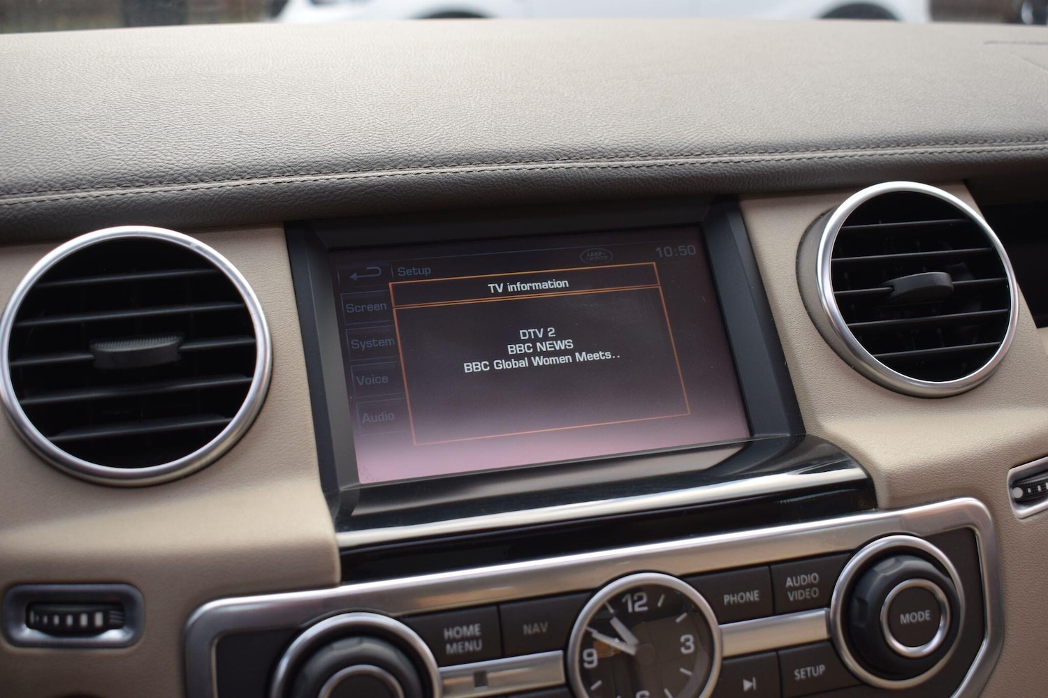 Used Land Rover Discovery 4 2015 for sale - 77067006: Photo 43