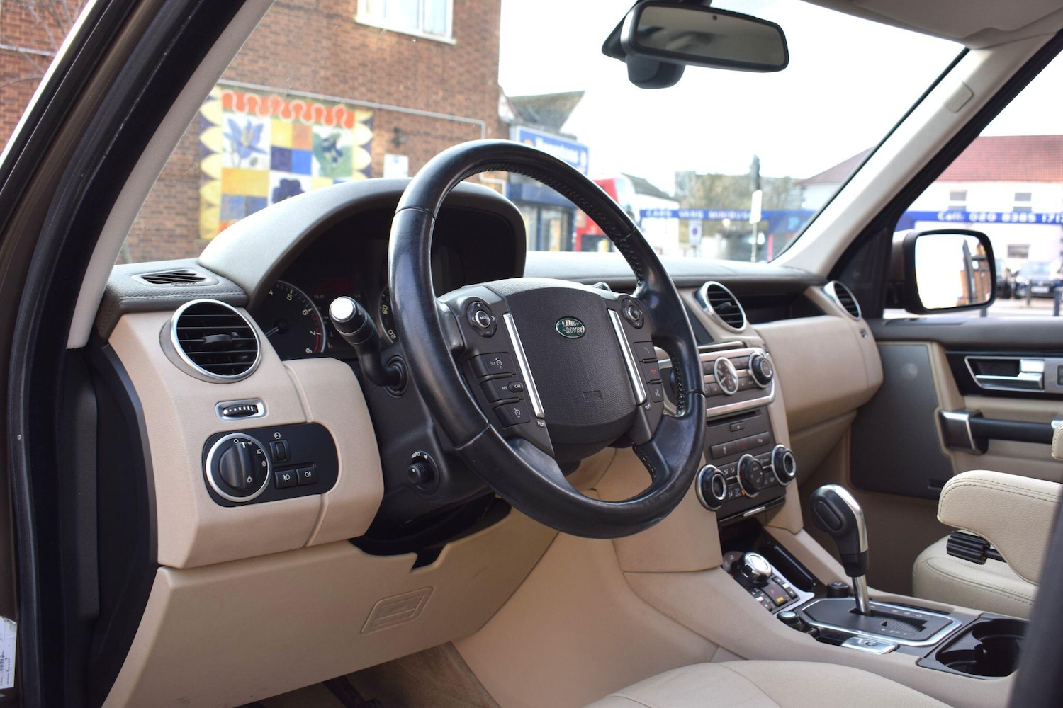 Used Land Rover Discovery 4 2015 for sale - 77067006: Photo 5