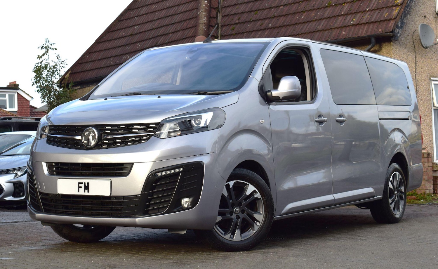 Used Vauxhall Vivaro Life 2020 for sale - 76326606: Photo 1