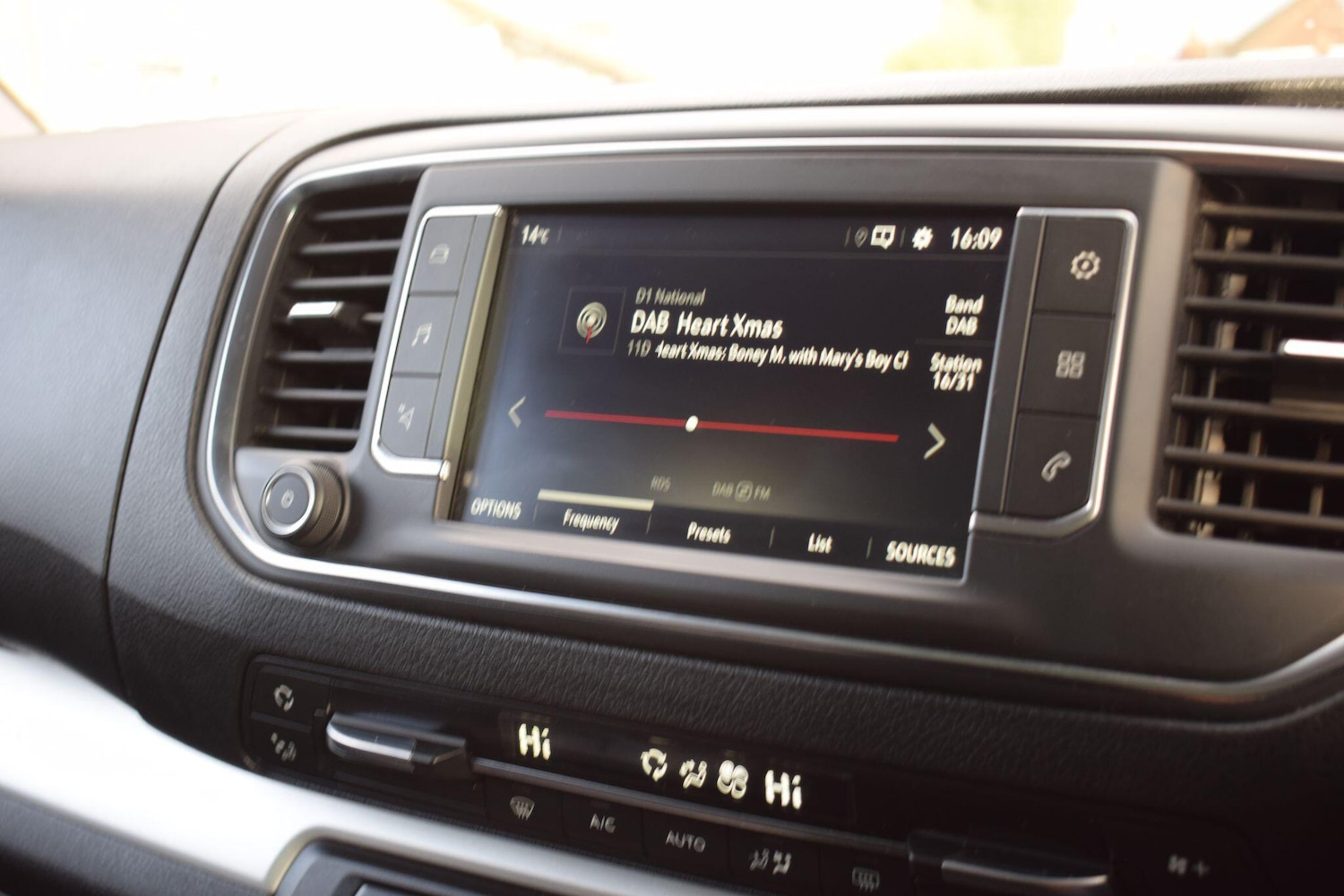 Used Vauxhall Vivaro Life 2020 for sale - 76326606: Photo 21