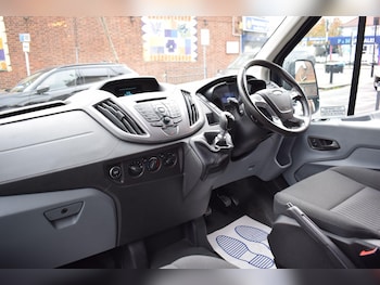 Used Ford Transit 2018 for sale - 76499872: Photo