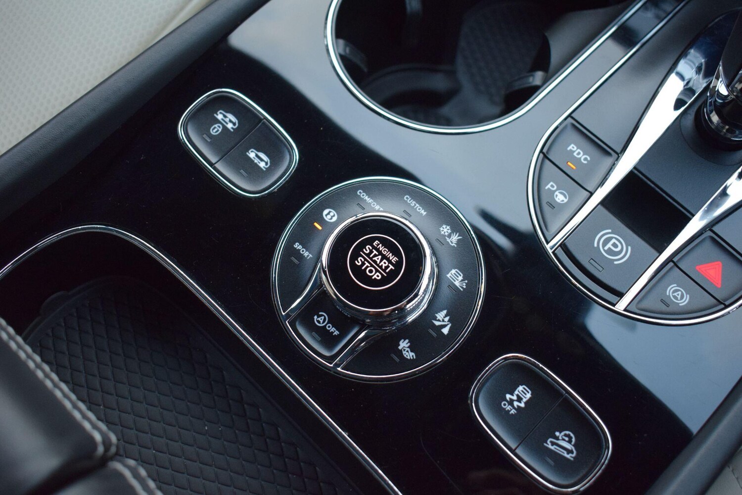 Used Bentley Bentayga for sale - 76912900: Photo 40