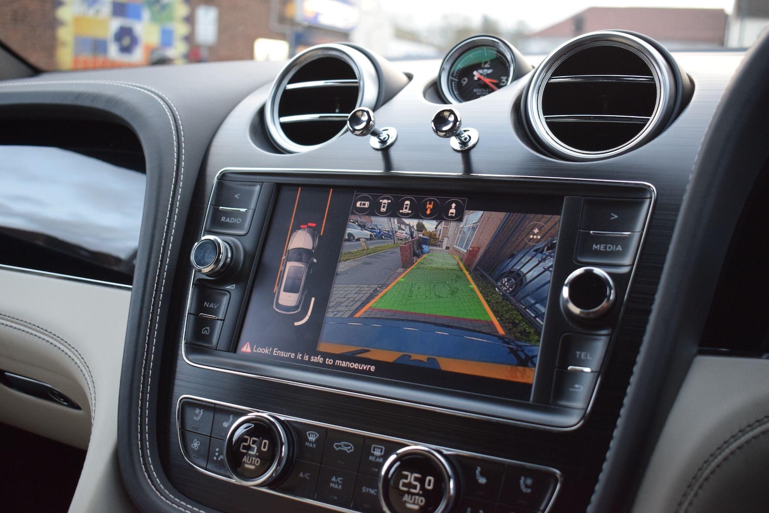 Used Bentley Bentayga for sale - 76912900: Photo 45