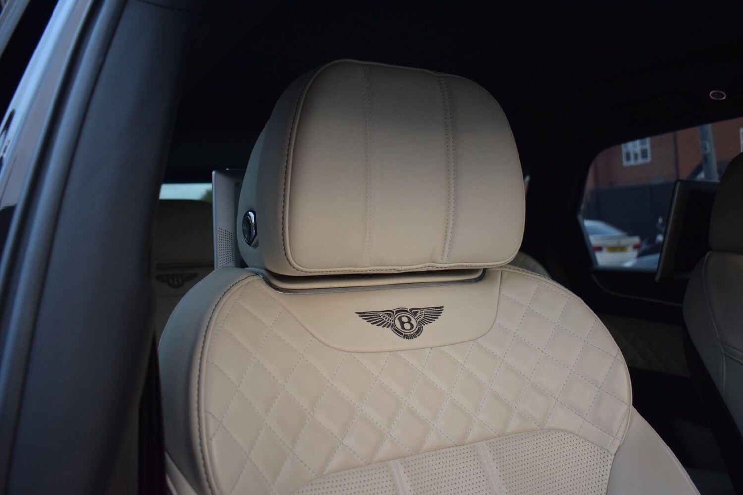 Used Bentley Bentayga for sale - 76912900: Photo 69