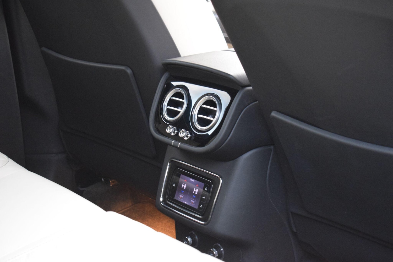 Used Bentley Bentayga for sale - 76912900: Photo 84