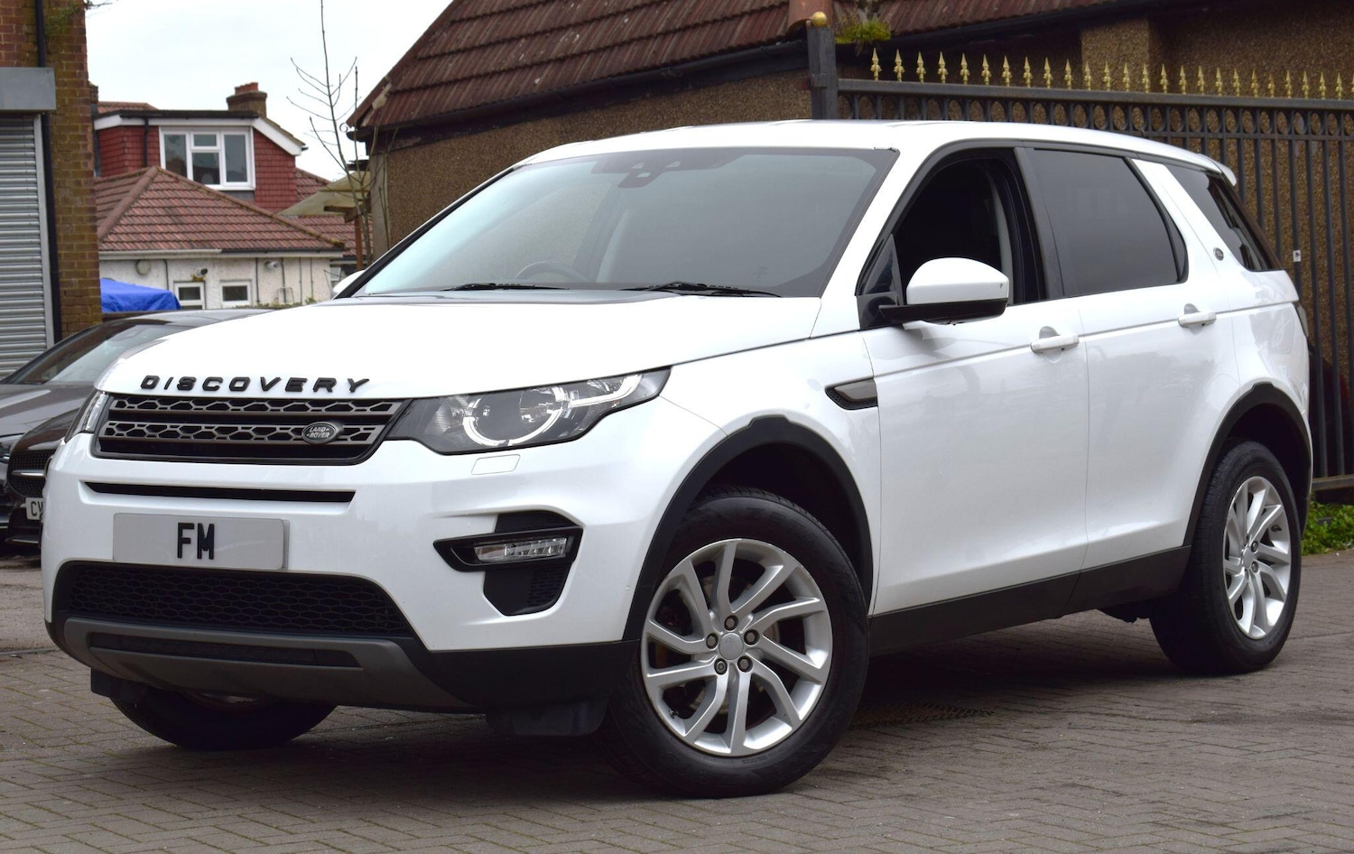 Used Land Rover Discovery Sport 2016 for sale - 78072543: Photo 3