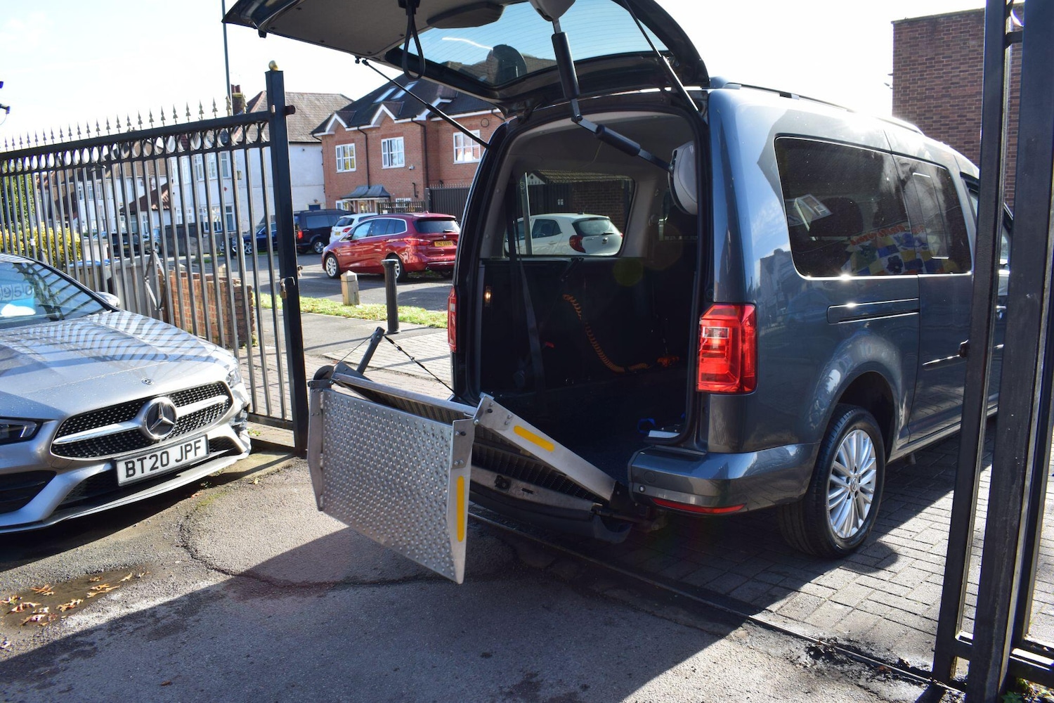 Used Volkswagen Caddy Maxi Life 2018 for sale - 76398879: Photo 13