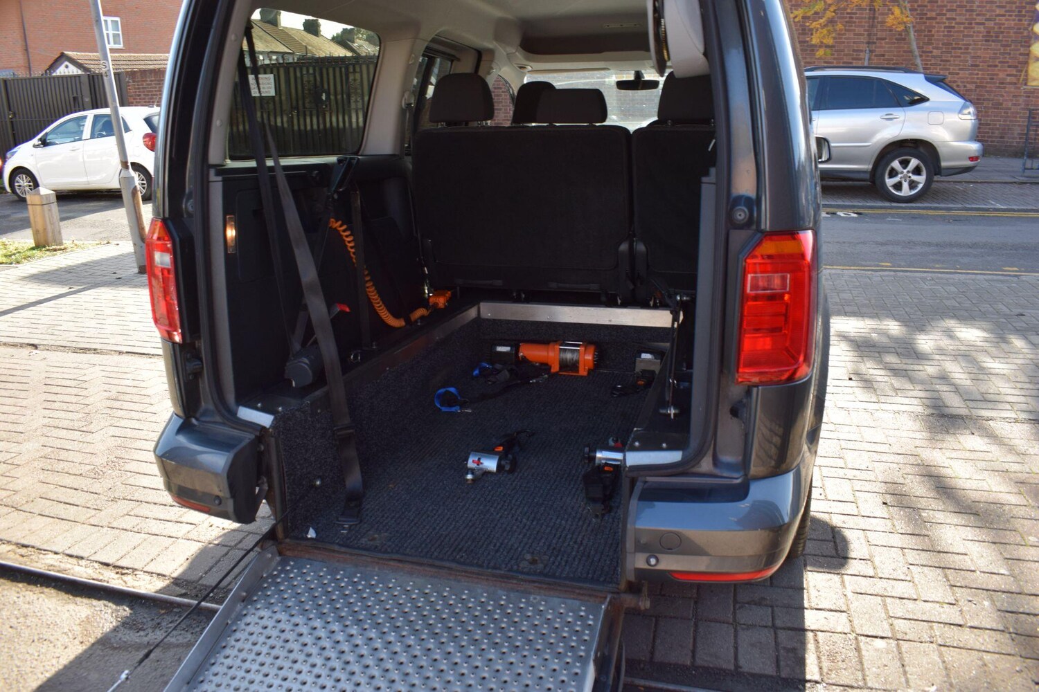 Used Volkswagen Caddy Maxi Life 2018 for sale - 76398879: Photo 16