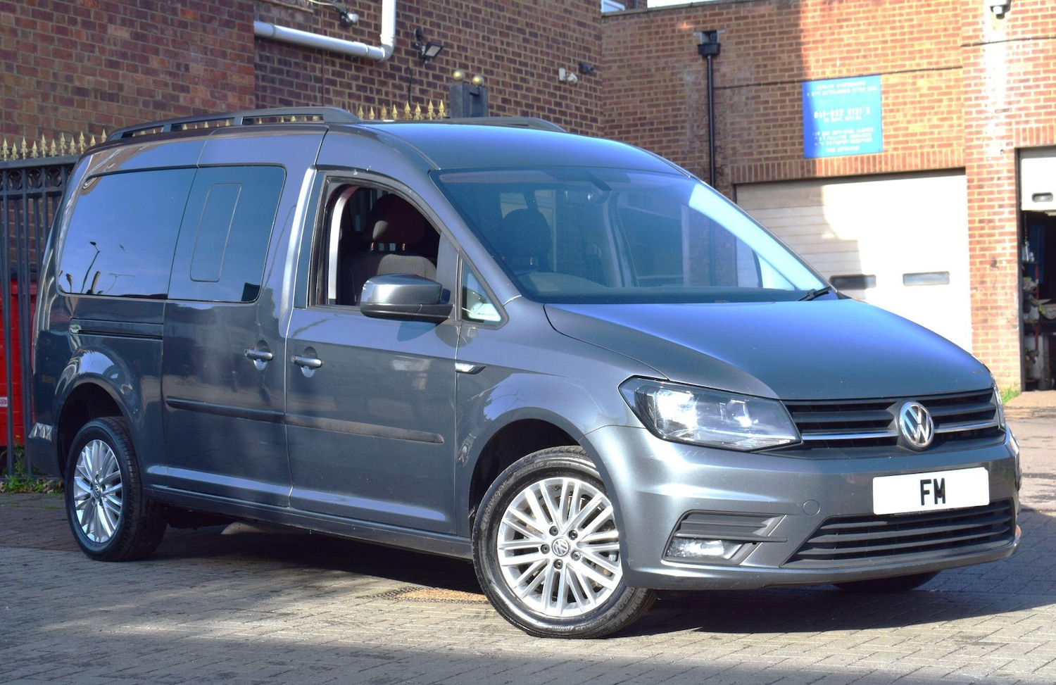 Used Volkswagen Caddy Maxi Life 2018 for sale - 76398879: Photo 23