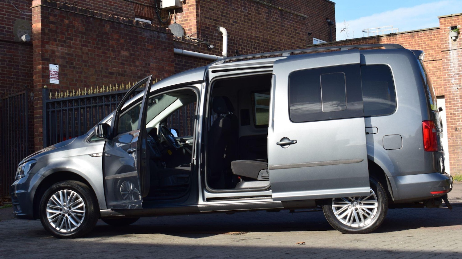 Used Volkswagen Caddy Maxi Life 2018 for sale - 76398879: Photo 29