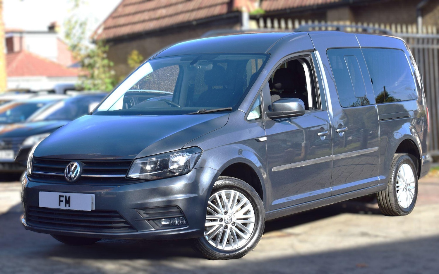 Used Volkswagen Caddy Maxi Life 2018 for sale - 76398879: Photo 44
