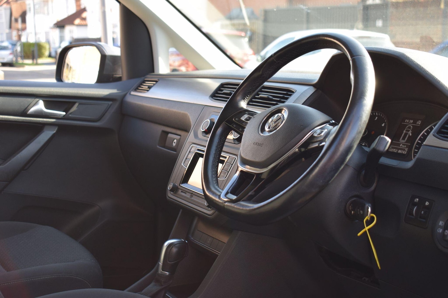 Used Volkswagen Caddy Maxi Life 2018 for sale - 76398879: Photo 5