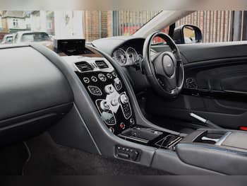Used Aston Martin Vantage 2016 for sale - 79808528: Photo