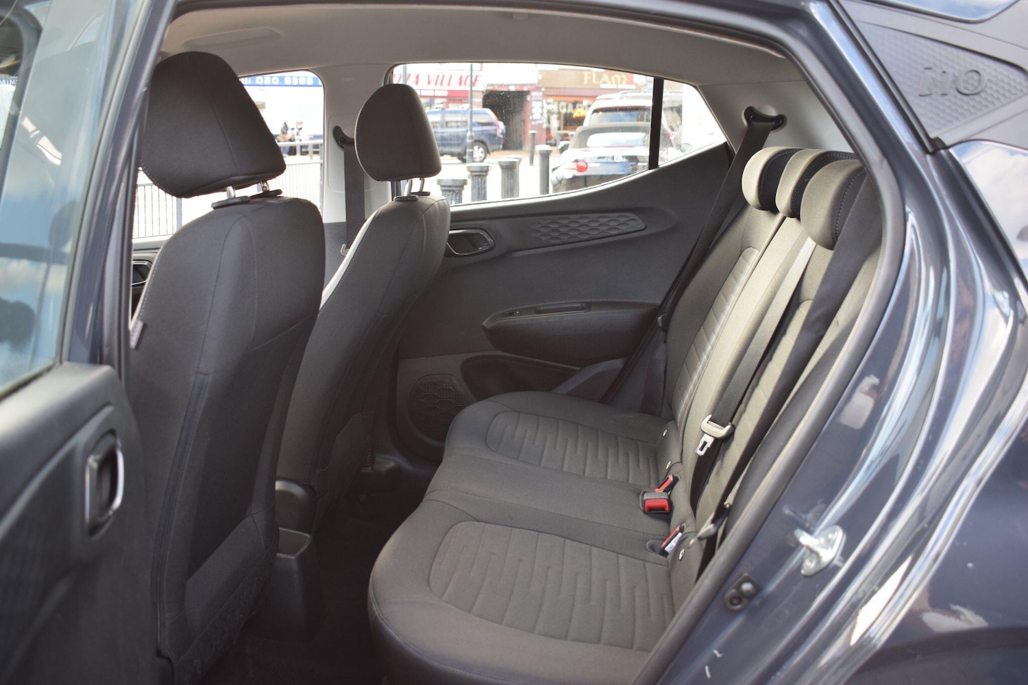 Used Hyundai i10 2021 for sale - 76801639: Photo 35