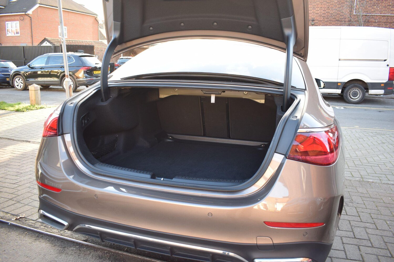 Used Mercedes-Benz E Class 2024 for sale - 77040686: Photo 25