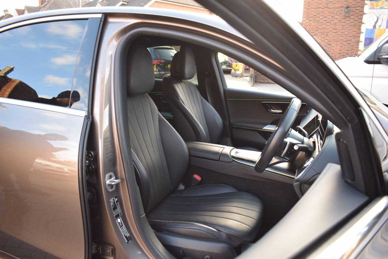 Used Mercedes-Benz E Class 2024 for sale - 77040686: Photo 9