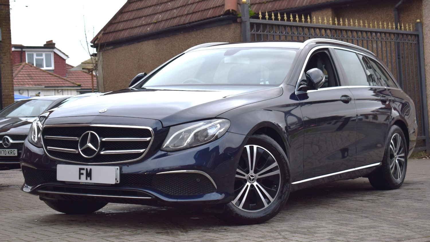 Used Mercedes-Benz E Class for sale - 77497396: Photo 10