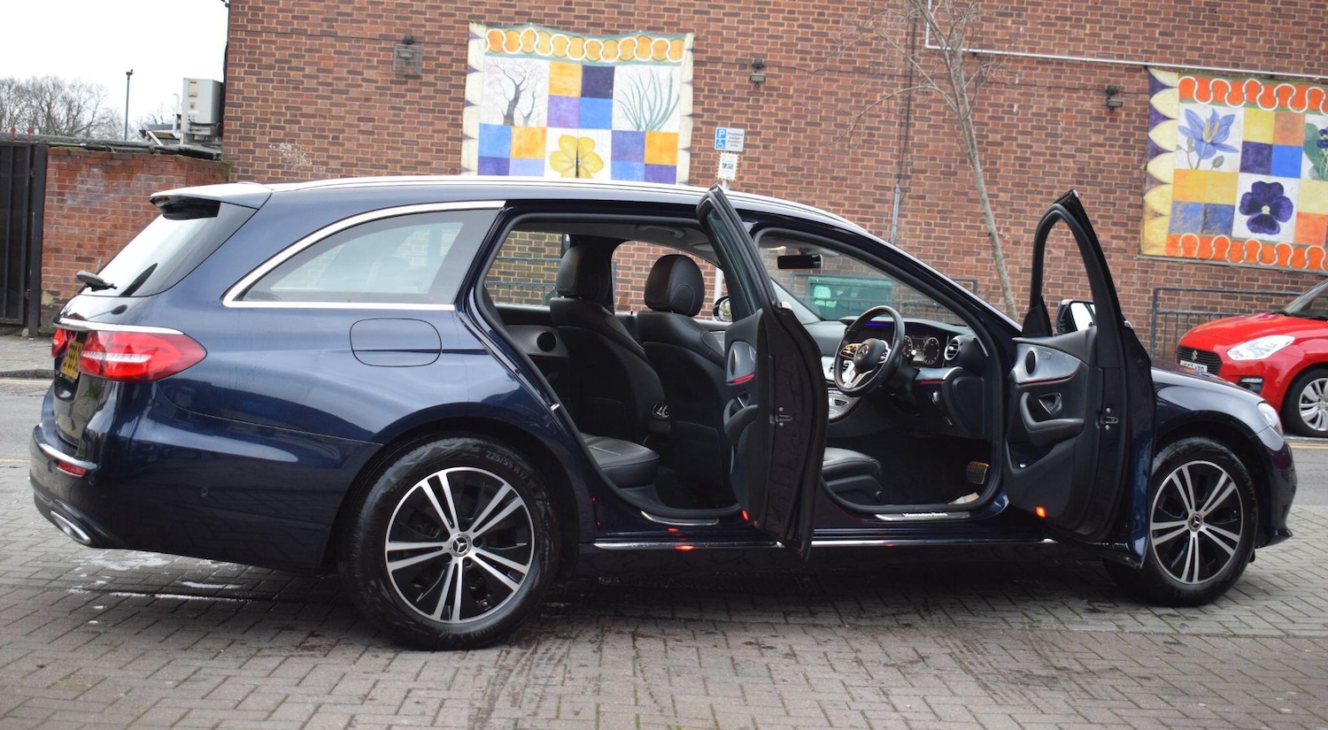 Used Mercedes-Benz E Class for sale - 77497396: Photo 27