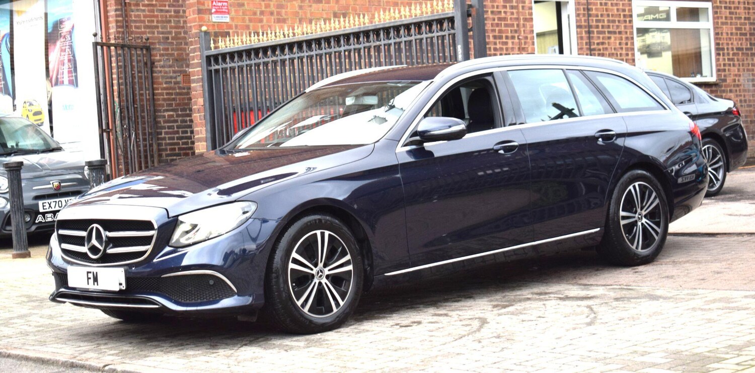 Used Mercedes-Benz E Class for sale - 77497396: Photo 30