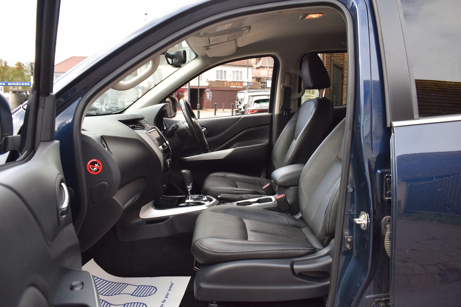 Used Nissan Navara 2021 for sale - 76377327: Photo 28