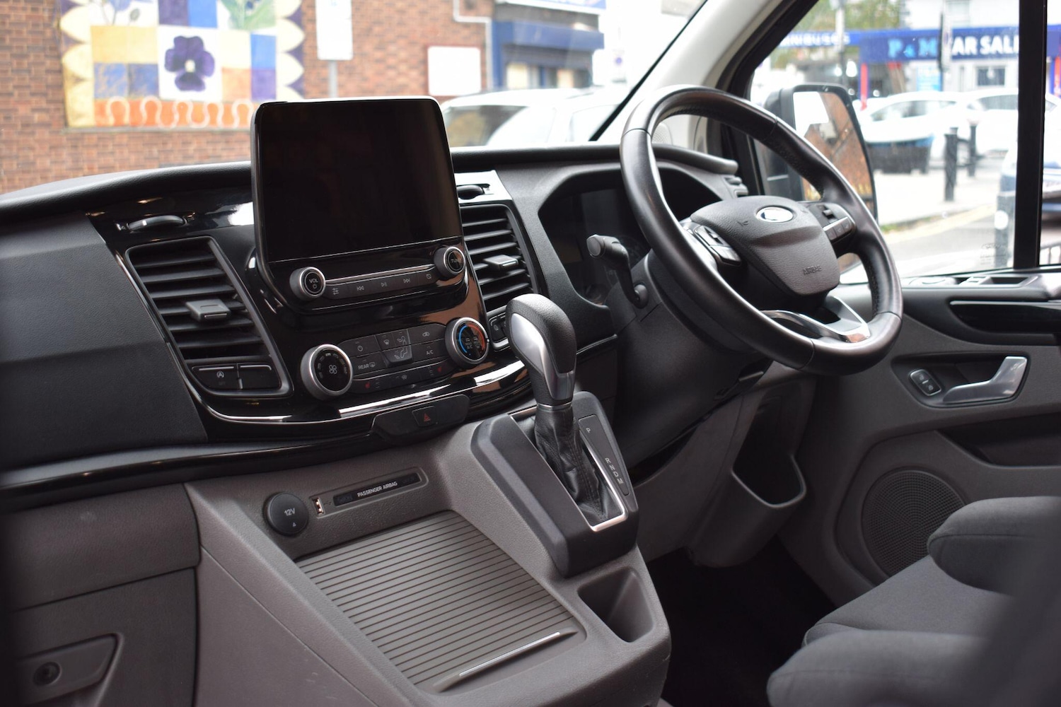 Used Ford Tourneo Custom 2022 for sale - 76282801: Photo 2