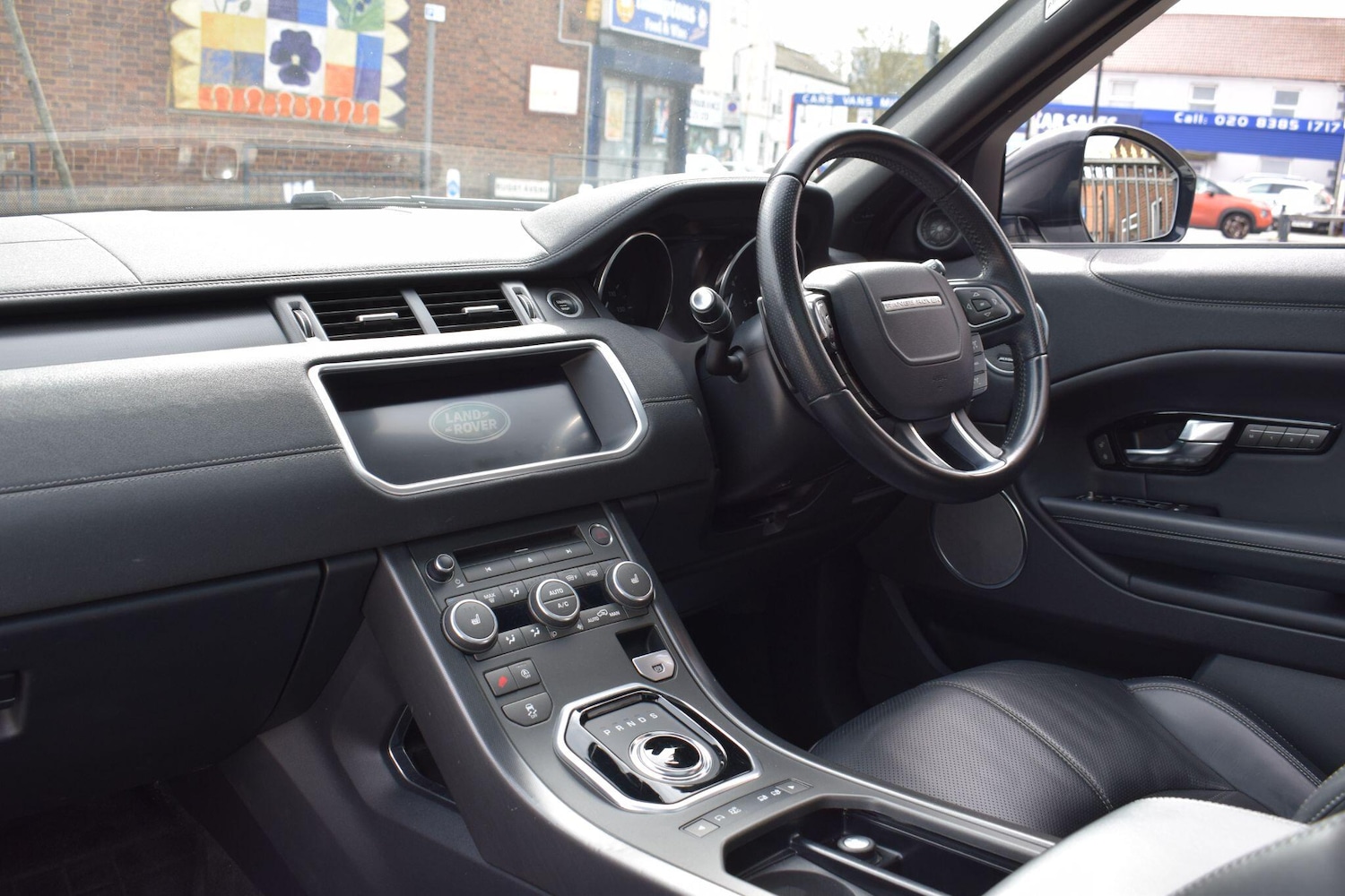 Used Land Rover Range Rover Evoque 2019 for sale - 77882382: Photo 2