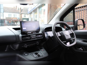 Used Citroen Berlingo 2025 for sale - 78301687: Photo