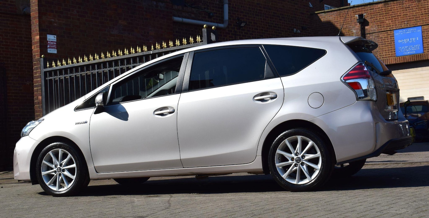 Used Toyota Prius+ 2020 for sale - 77957354: Photo 10