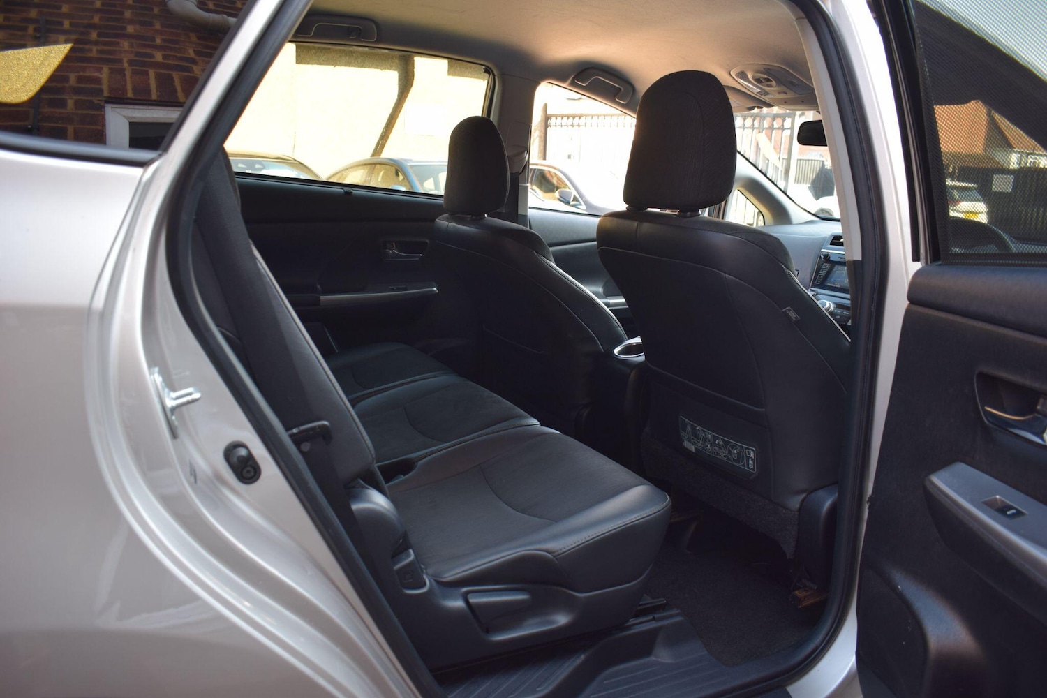 Used Toyota Prius+ 2020 for sale - 77957354: Photo 22