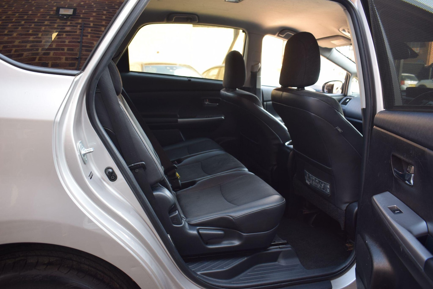 Used Toyota Prius+ 2020 for sale - 77957354: Photo 23