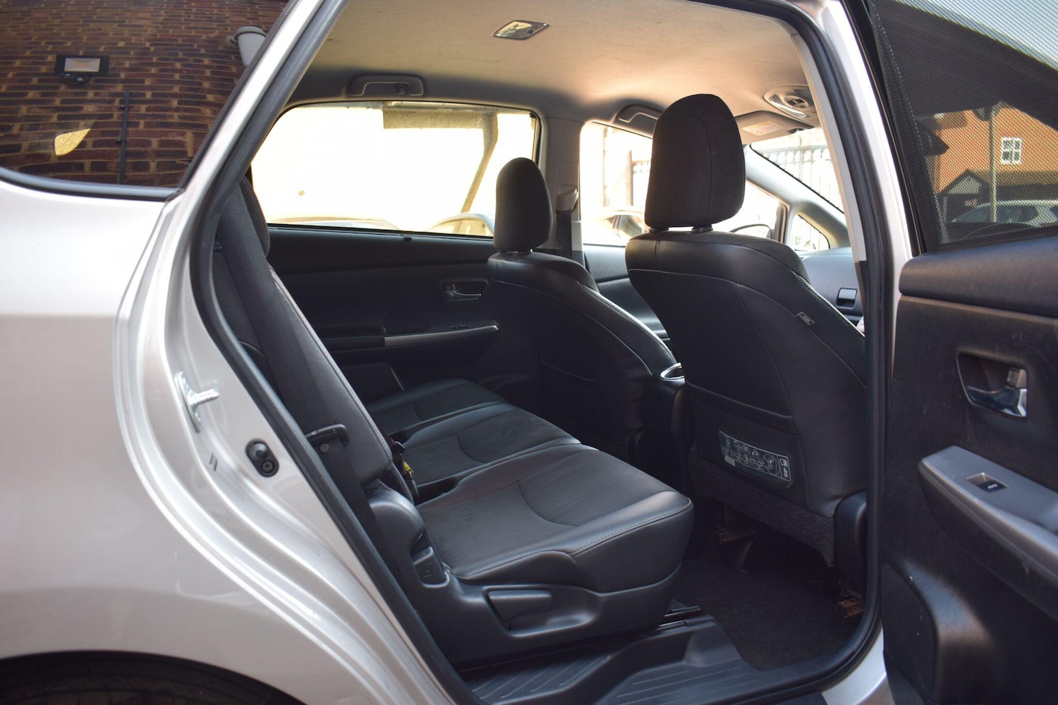 Used Toyota Prius+ 2020 for sale - 77957354: Photo 24