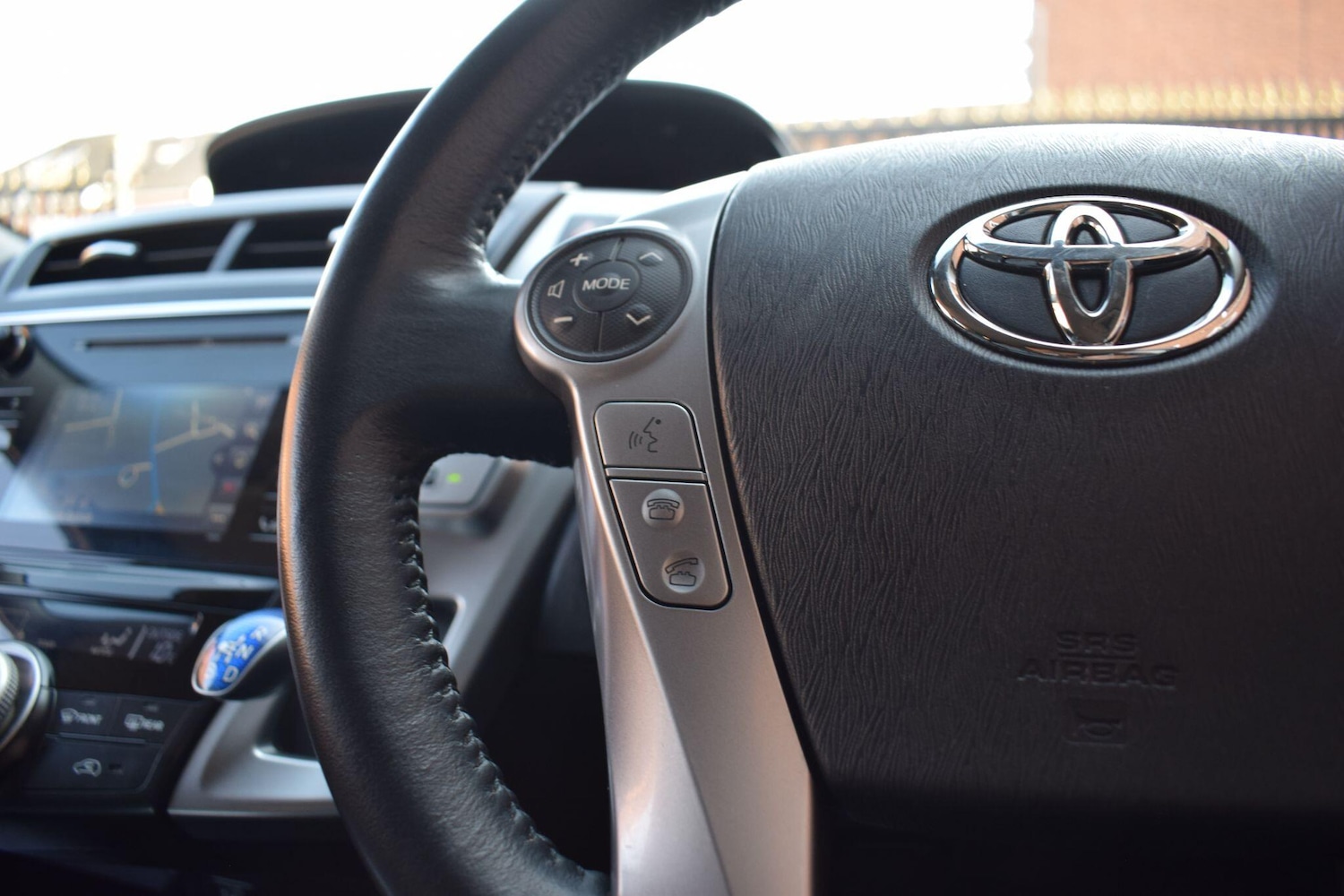 Used Toyota Prius+ 2020 for sale - 77957354: Photo 31