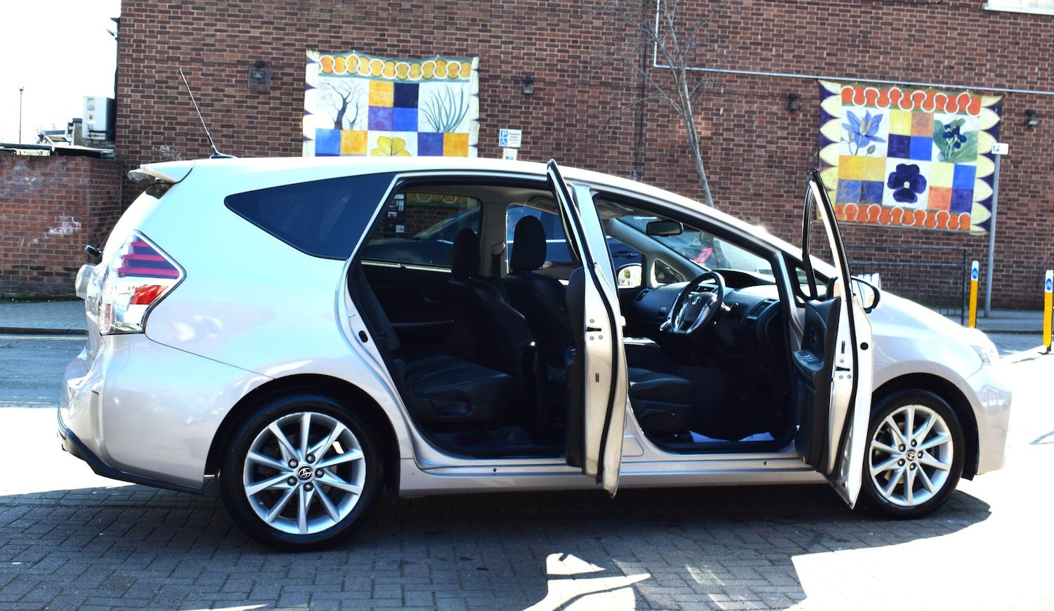 Used Toyota Prius+ 2020 for sale - 77957354: Photo 7