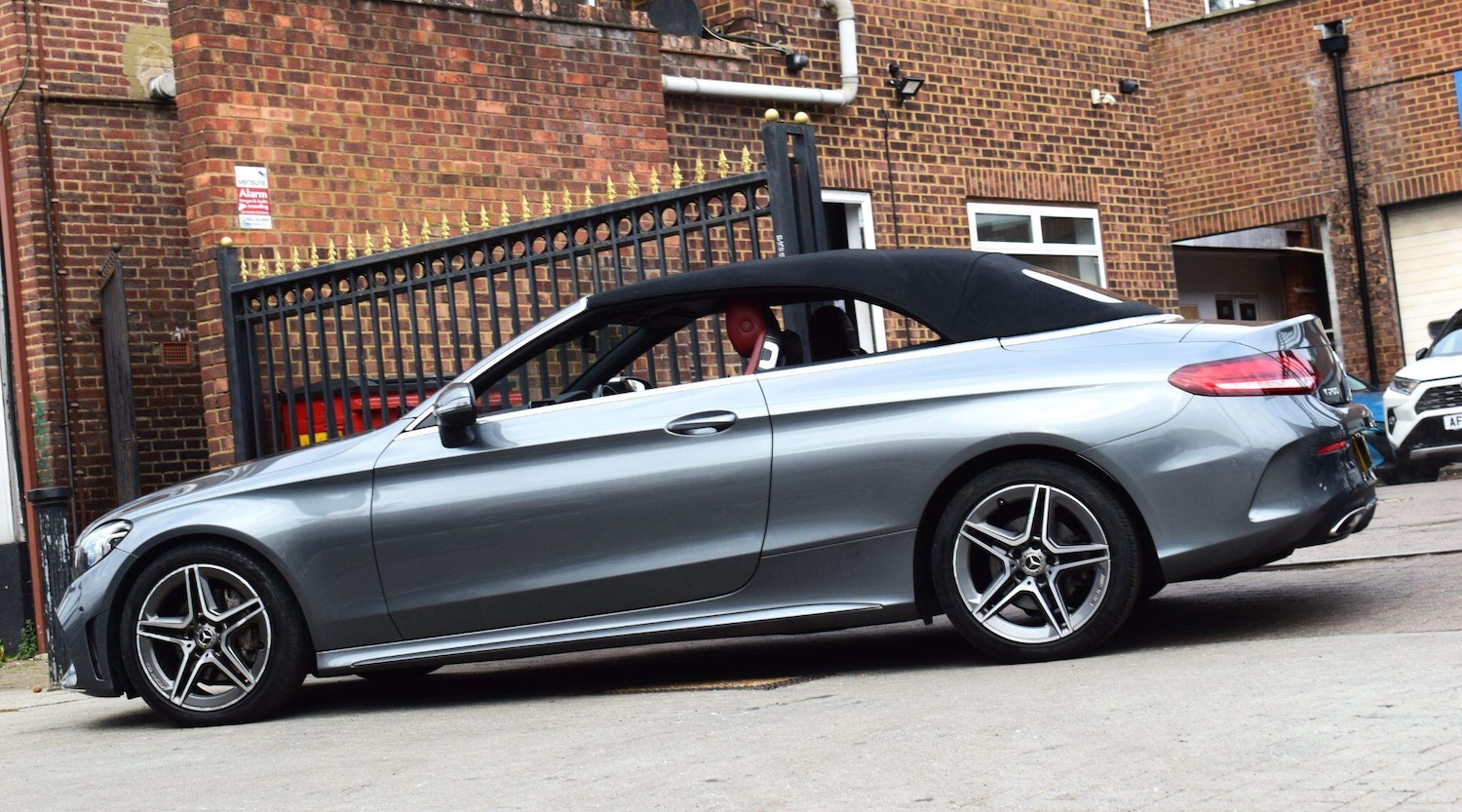 Used Mercedes-Benz C Class 2018 for sale - 76282591: Photo 12