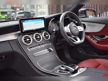 Used Mercedes-Benz C Class 2018 for sale - 76282591: Photo 2