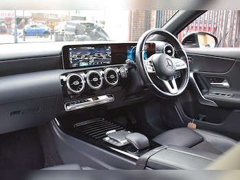 Used Mercedes-Benz A-Class 2020 for sale - 76059779: Photo 2