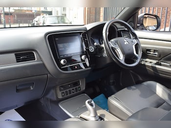 Used Mitsubishi Outlander 2021 for sale - 75635342: Photo