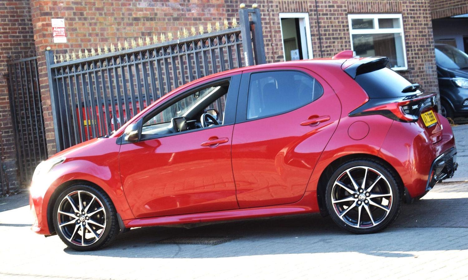 Used Toyota Yaris for sale - 78115902: Photo 25