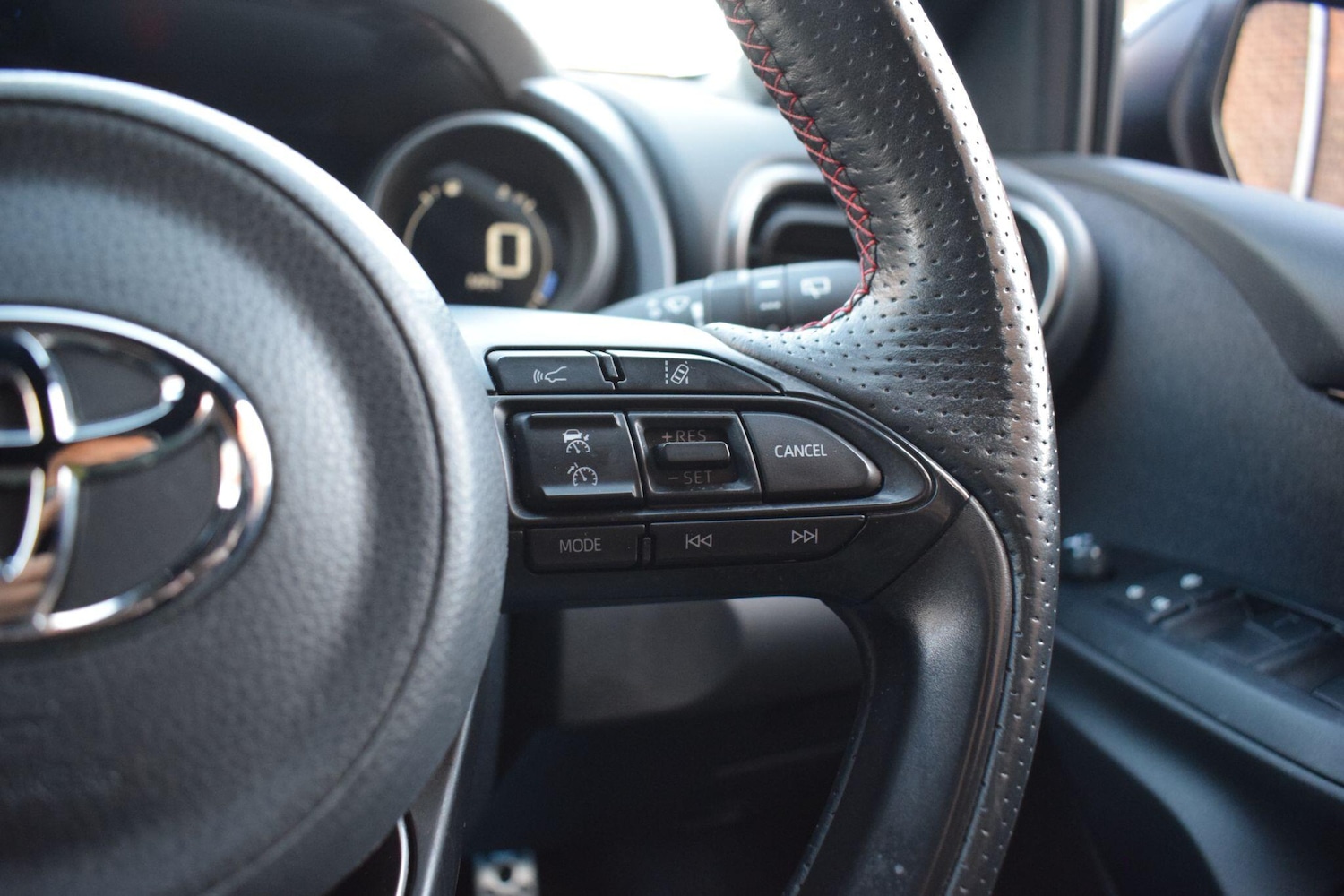 Used Toyota Yaris for sale - 78115902: Photo 33