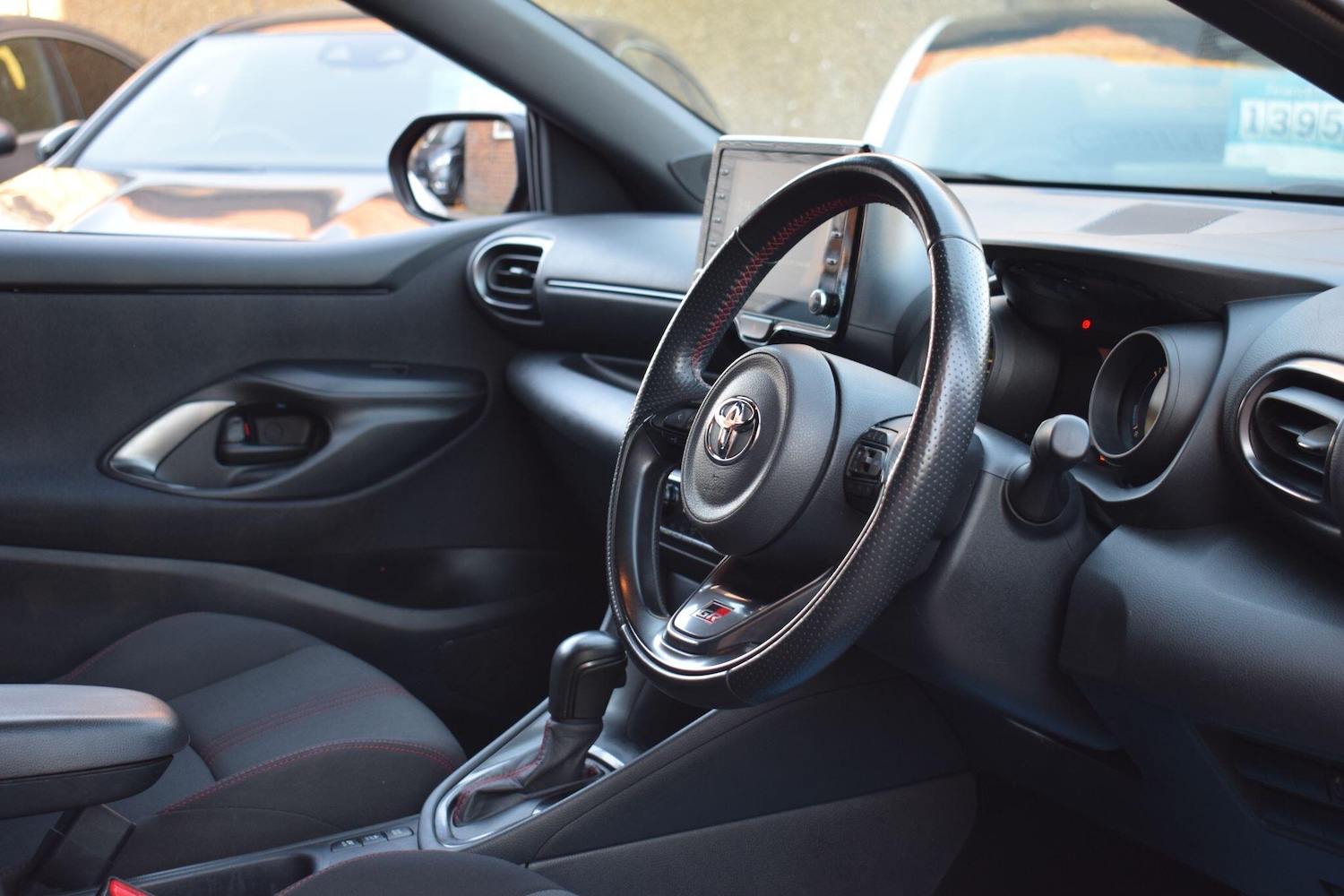 Used Toyota Yaris for sale - 78115902: Photo 5