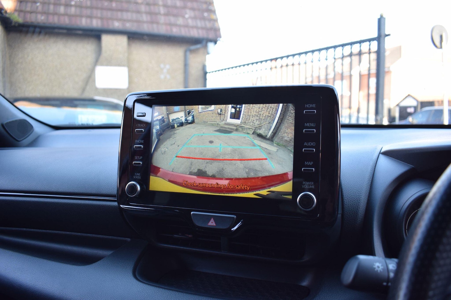 Used Toyota Yaris for sale - 78115902: Photo 9