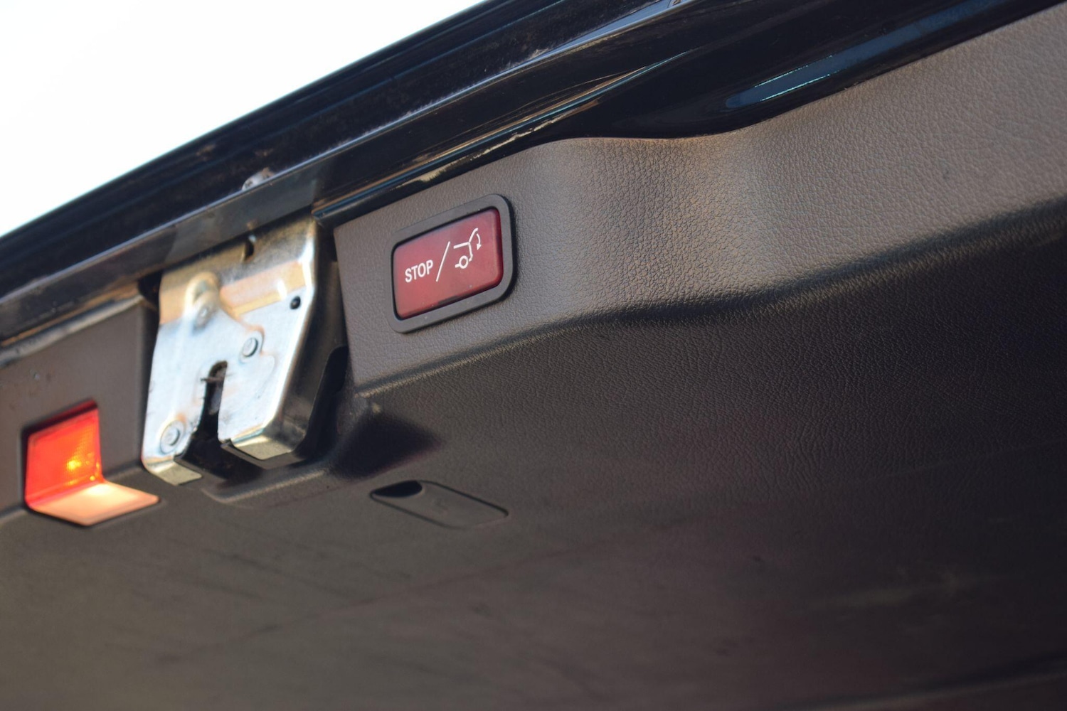 Used Mercedes-Benz V-Class 2020 for sale - 76645993: Photo 10