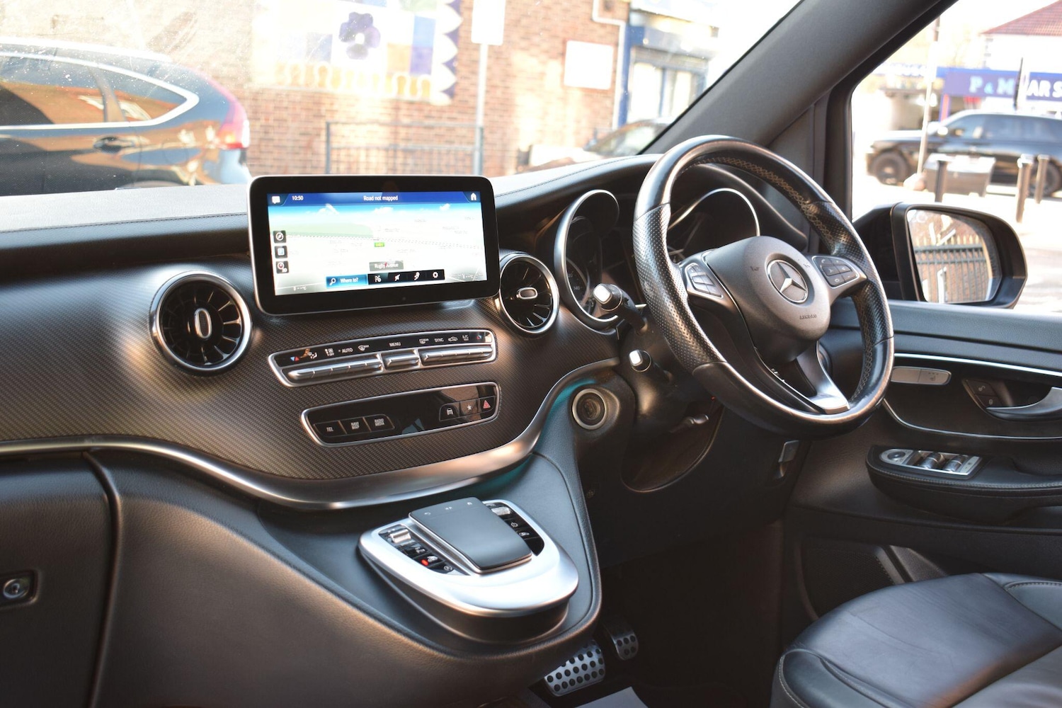 Used Mercedes-Benz V-Class 2020 for sale - 76645993: Photo 2