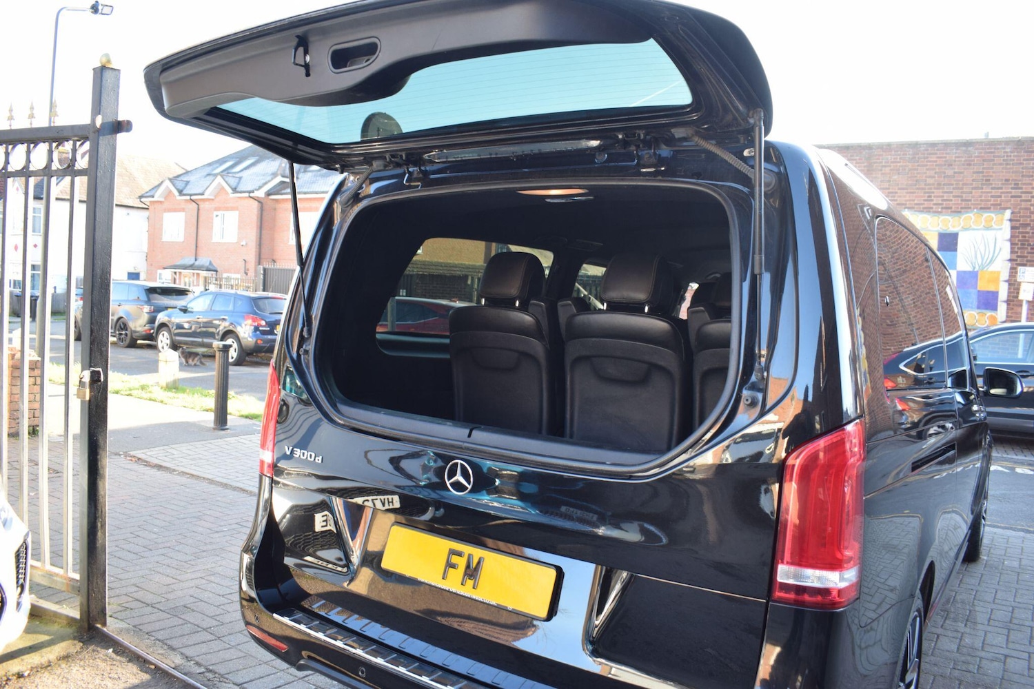 Used Mercedes-Benz V-Class 2020 for sale - 76645993: Photo 25