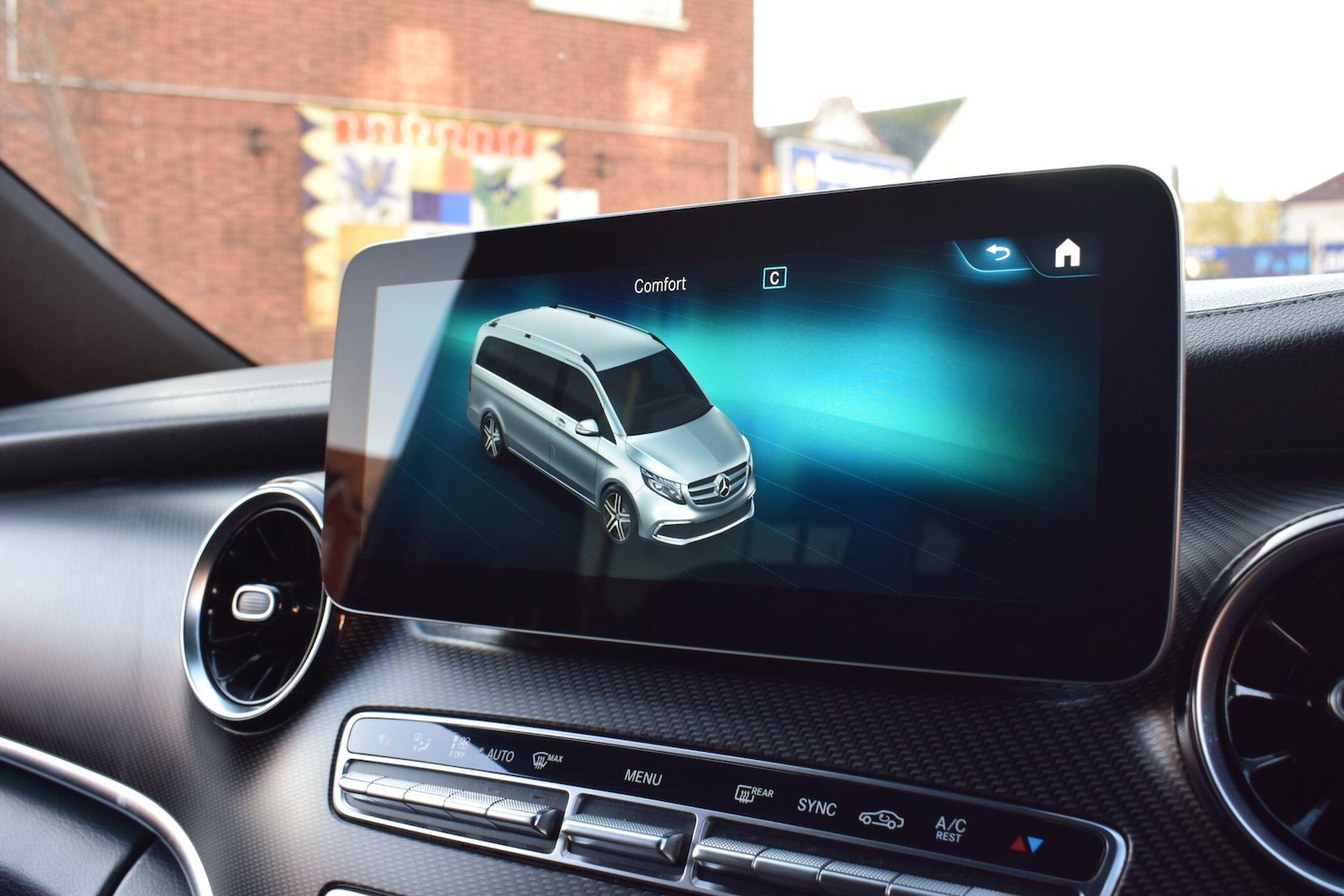 Used Mercedes-Benz V-Class 2020 for sale - 76645993: Photo 32